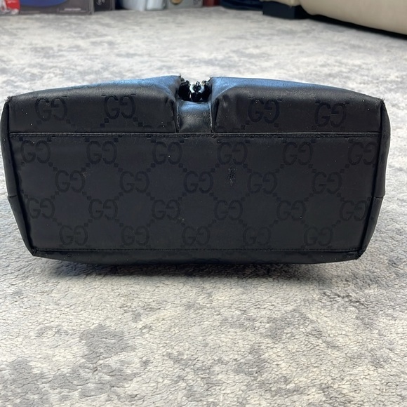 Gucci Monogram GG Small Black Nylon Tote Bag Zip Front Pockets Metallic Luxury - Picture 5 of 17